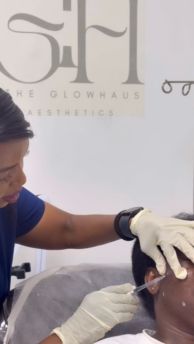Liz delivering a dermal filler treatment at The GlowHaus Aesthetics